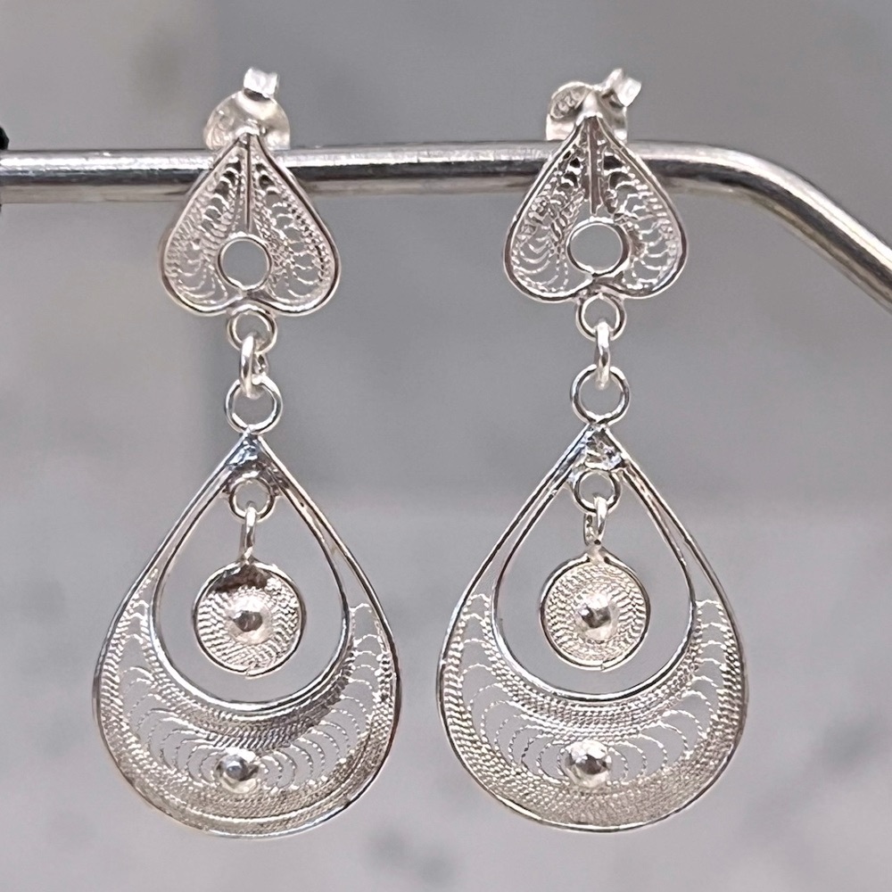 Sterling Silver Filigree Heart Post with Inner Dangle Drop Earrings
